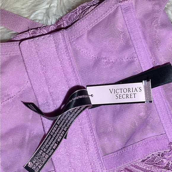 Victoria’s Secret padless wired bra size 38DD - Picture 11 of 12